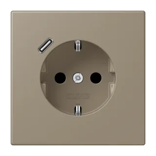 SCHUKO-розетка · защита от детей · пружинные зажимы · USB-зарядка