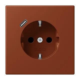 SCHUKO-розетка · защита от детей · пружинные зажимы · USB-зарядка