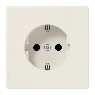 Штепсельная розетка SCHUKO 16А / 250В с защитными шторками, пружинные зажимы; дюропласт; слоновая кость; LS990 — JUNG LS1520KI